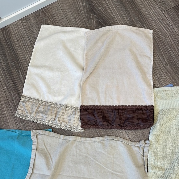 3 sets of Kitchen/Bath Hand Towels - Picture 4 of 4